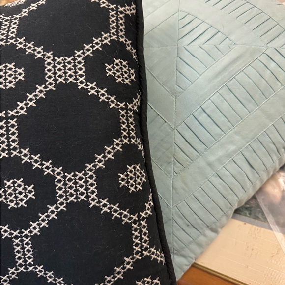 Navy & teal blue two handmade indoor outdoor throw accent pillows home decor - Picture 10 of 10